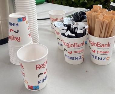 Buurtzame bank op Burendag