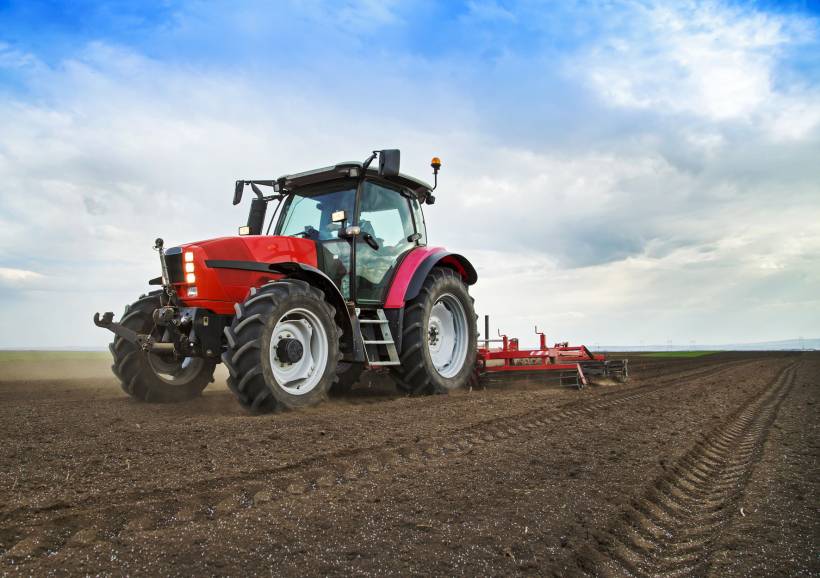 Registratie- en kentekenplicht voor landbouwvoertuigen per 1 januari 2022